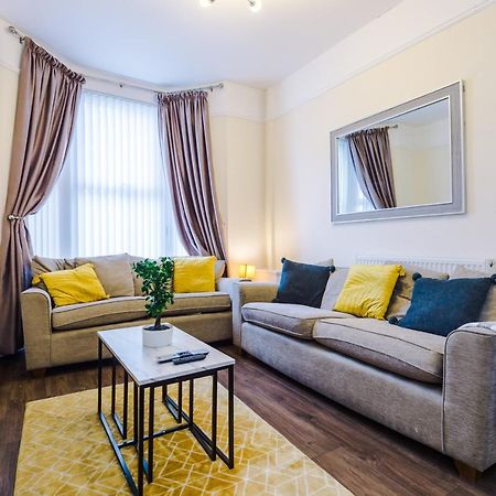 Finchley House Lovely House In Anfield, 2 Minutes Walk From The Stadium, Parking And Wifi Villa Liverpool Buitenkant foto