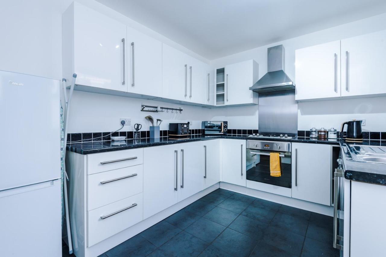 Finchley House Lovely House In Anfield, 2 Minutes Walk From The Stadium, Parking And Wifi Villa Liverpool Buitenkant foto