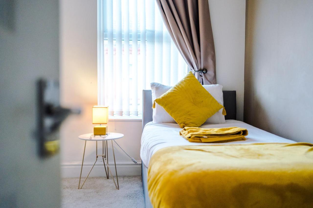 Finchley House Lovely House In Anfield, 2 Minutes Walk From The Stadium, Parking And Wifi Villa Liverpool Buitenkant foto